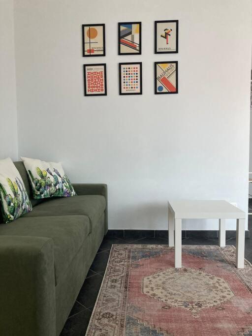 Appartamento Borgo Rane ألبا المظهر الخارجي الصورة
